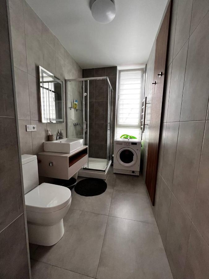 Nyvky Like Home - Apt 49 Киев Екстериор снимка