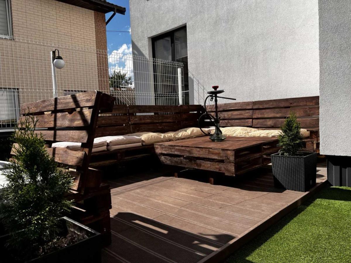 Nyvky Like Home - Apt 49 Киев Екстериор снимка